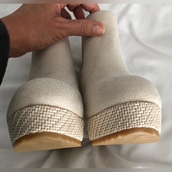 NIB Beige suede feel platform wedge ankle bootie. Super soft and comfortable! - Picture 7 of 10